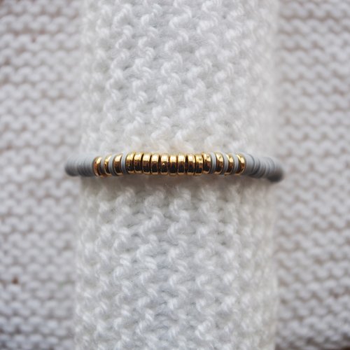 Bracelet perles heishi // gris clair - doré
