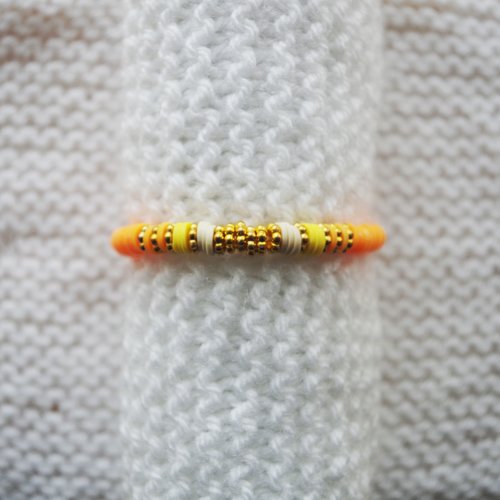 Bracelet perles heishi // orange - jaune - beige - doré