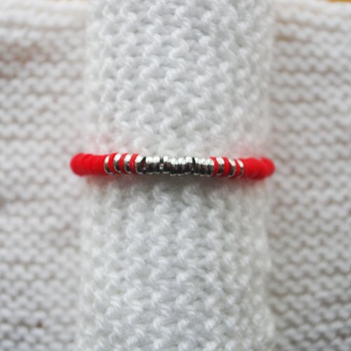 Bracelet perles heishi // rouge - argenté