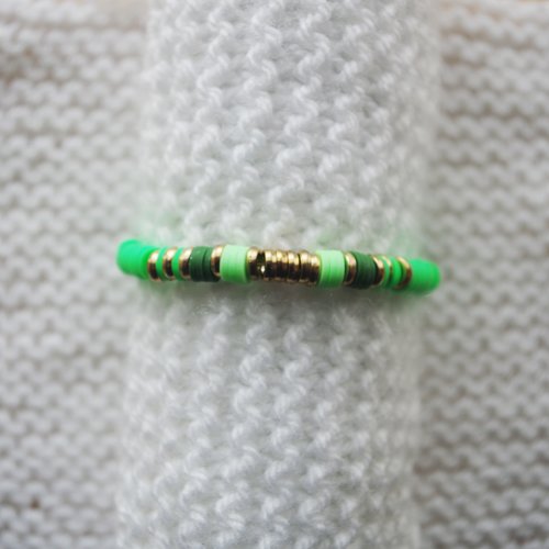 Bracelet perles heishi // vert fluo - sapin - vert clair - doré