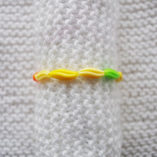 Bracelet en perles enfant // elastique // jaune - vert - orange