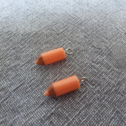 Breloques petits crayons de couleur orangé (x1)