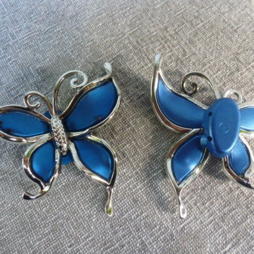 Grande perles papillons bleu  et argent en synthétique  (x1)
