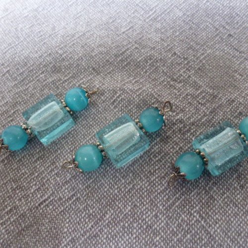 Connecteur brochette perles turquoise et  argenté 4cm x 1.2cm (x1)