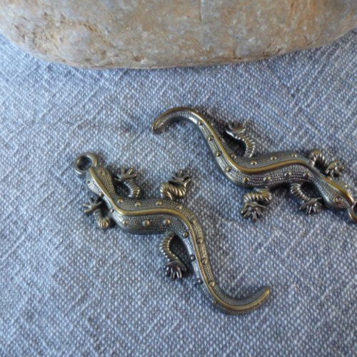  breloque pendentif salamandre bronze  55x22x4.5 mm (x1)