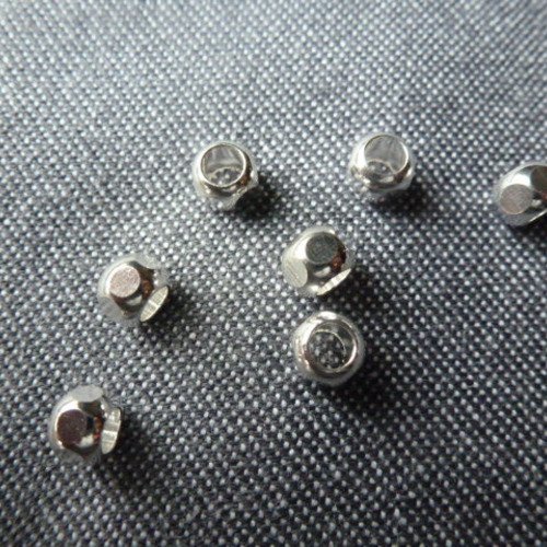 Perles en metal ronde facété  5mm (x6)