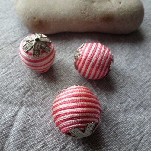 Perles en petit cordon rose et fuschia  20mm x 18mm (x1)