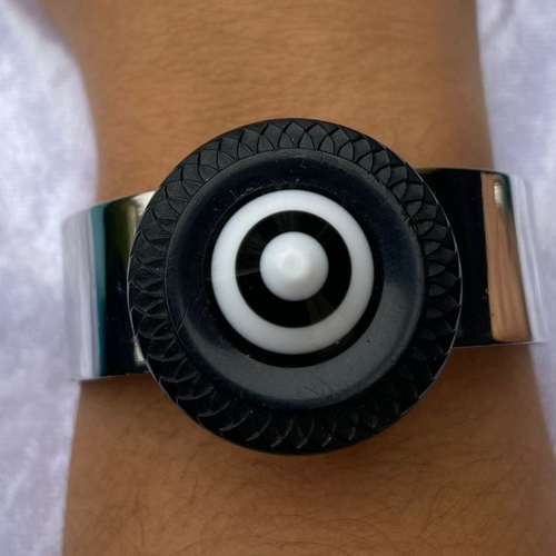 Bracelet manchette moderne