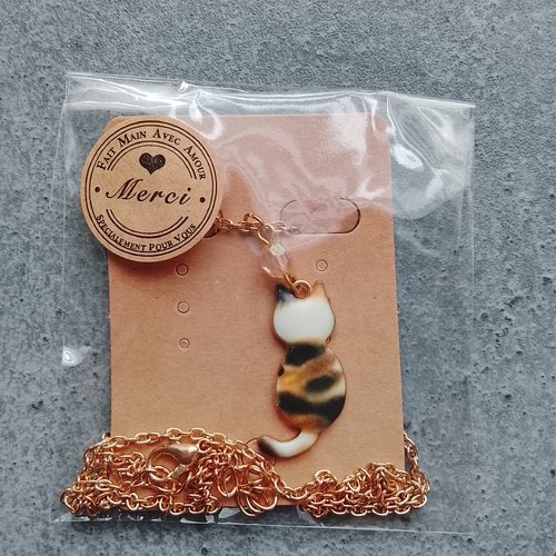 Collier silhouette chat tricolore 2