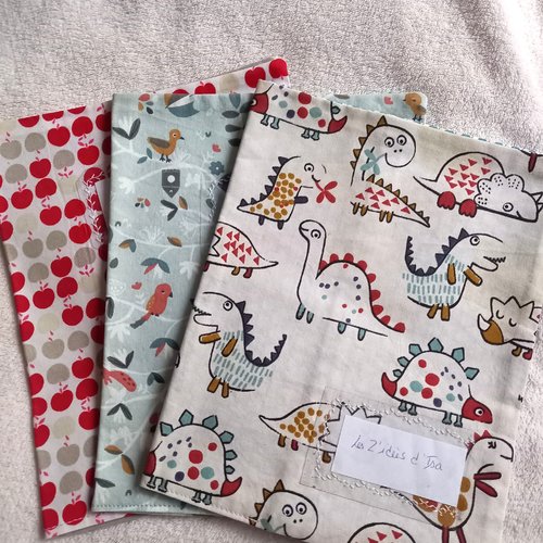 Protège cahier en tissu - protège agenda, livre ou carnet de santé. rentrée des classes, rentrée scolaire.