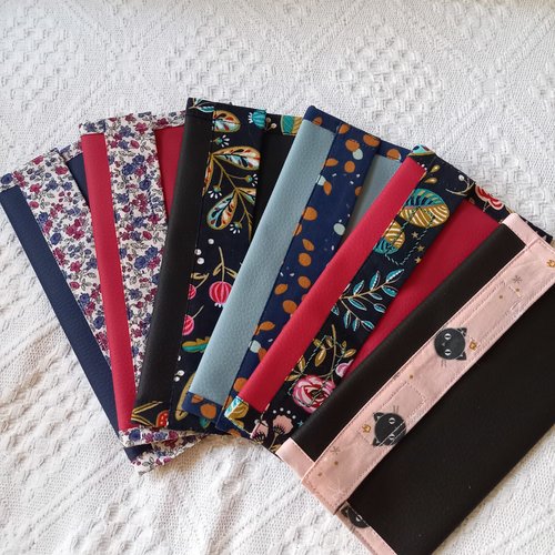 Trousse, pochette, trousse à maquillage, portefeuille, trousse d'école, rentrée des classes, rentrée scolaire,
