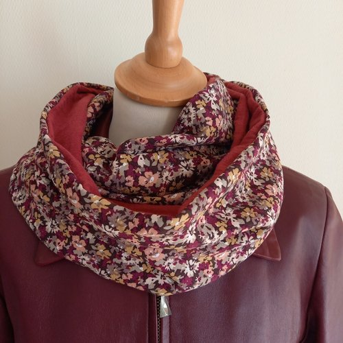 Double écharpe snood femme, fleuri bordeaux/prune en tissu viscose et gaze de coton, double col, écharpe tube, foulard , tour de cou.