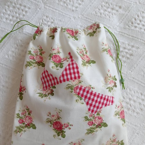 Sac à lingerie, pour vos voyages, en tissu coton fleuri et vichy.