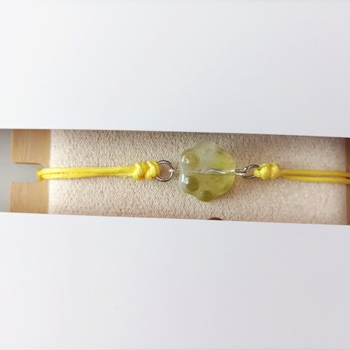 Bracelet patte jaune