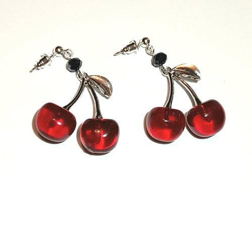 Boucle d'oreille cerise rouge