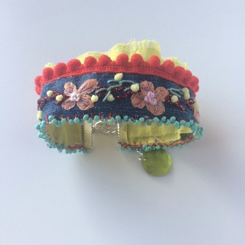 Bracelet bohème - manchette brodée - bracelet textile 