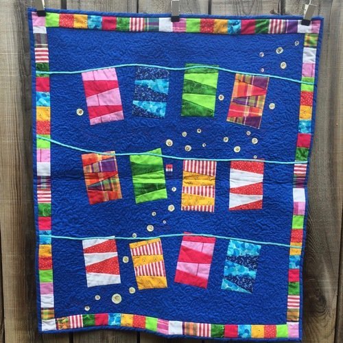 Patchwork mural en cotonnade - tableau textile - décoration textile - plaid