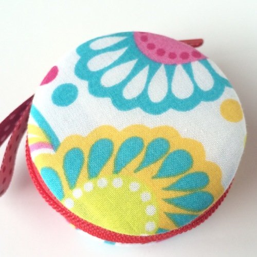 Trousse macaron - étui à bijoux - boite ronde