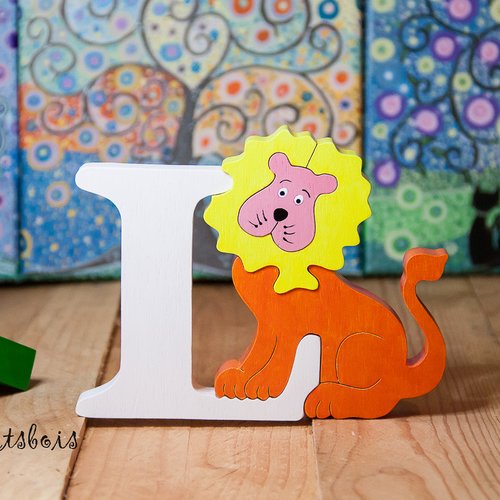 Puzzle en bois , lettre alphabet ( lion )