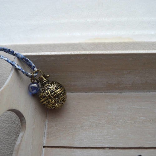 Bola de grossesse, ton bleu, cordon en liberty, perle bleue en verre, cordon coulissant réglable+ bracelet assorti offert 