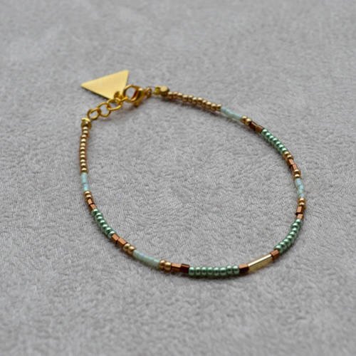 Bracelet fin en perles de miyuki ( perles japonaises ) ton vert, doré, marron metallisé