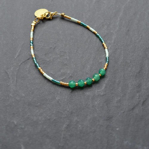 Bracelet en perles miyuki et jade, tons vert et doré, sequin laiton doré 