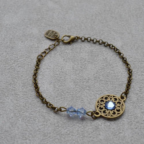 Bracelet &quot; lyra &quot; composé de perles en cristal de swarovski 