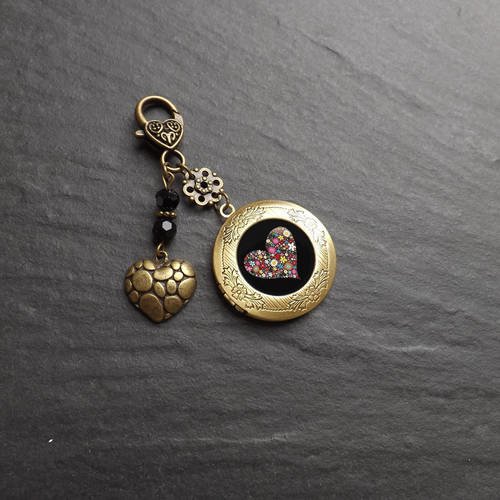 Porte clé &amp; porte photo &quot; corazon &quot; composé de perles en cristal 