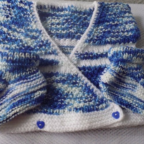 Ensemble layette,brassière,gilet et chaussons,coloris bleu et blanc,taille 0/3 mois.