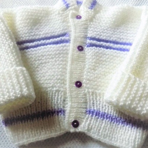 Gilet pull bébé en tricot,coloris blanc et mauve,taille 3 à 6 mois.