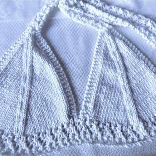 Top,haut de maillot de bain femme au tricot,laine coton,coloris gris clair,taille m.