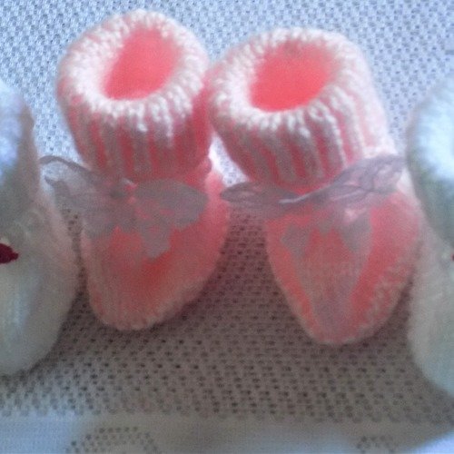 2 paires chaussons bébé,blancs bouton escargot rose,roses papillon blanc dentelle,t prémas,naissance.