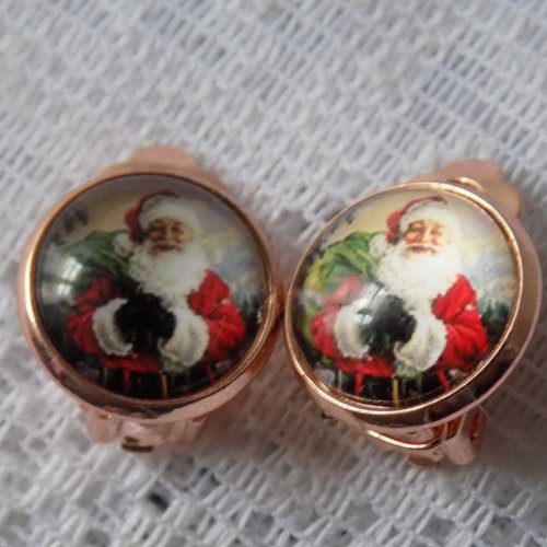Noël :boucles d'oreille clips motif père-noël,coloris or rose ,rouge,blanc.