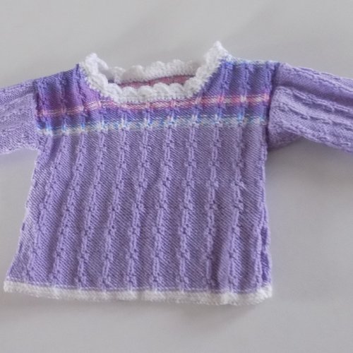 Tunique pull bébé tricoté main , coloris multicolore , taille 6/8 mois.