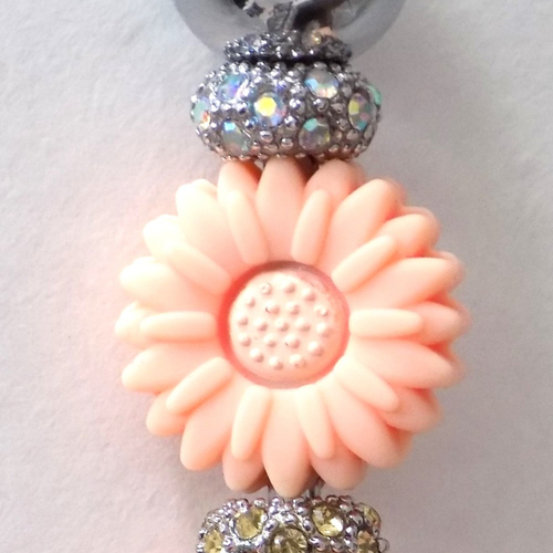 Ouvre-lettres original , perle fleur , coloris argent/orange pâle.