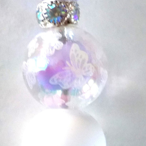 Stylo à perles , perles résine , silicone , strass , coloris violet/blanc/mauve.