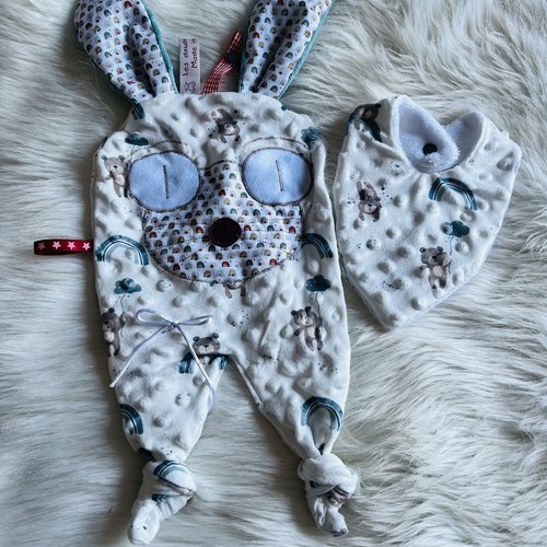 Coffret doudou lapinou et son bandana assorti