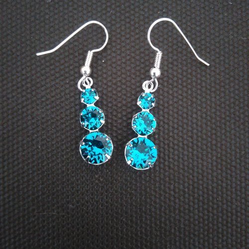 Boucles d'oreille métal argent et cristal swarovski aquamarine