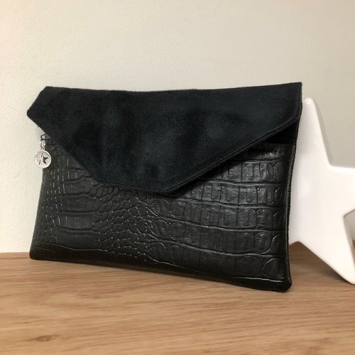 Portefeuille femme noir cuir végétal alligator /compagnon de sac à rabat / porte monnaie zippé, porte chéquier personnalisable