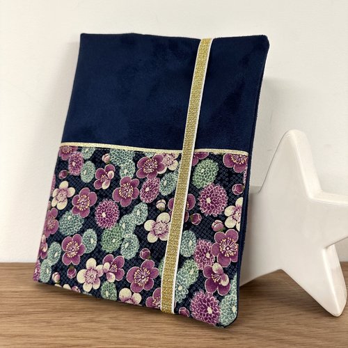 Protège agenda bleu marine, rose et doré en tissu japonais fleuri / housse livre sur mesure / etui notebook personnalisé