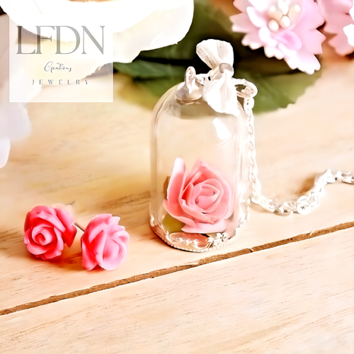 Collier cloche en verre fleur de rose, boucle d'oreilles fleur en résine, bijoux cloche de verre, bijoux bohème