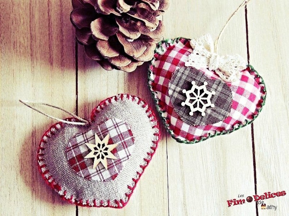 Coeur a suspendre en tissus,confection tissu,coeur decoratif en tissu