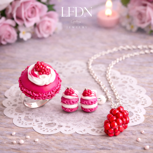 Collier macaron framboise en fimo, bague macaron framboise, bijoux gourmands