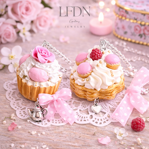 Collier cupcake framboise en fimo, pendentif gâteau framboise, bijoux gourmands
