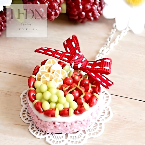 Collier gâteau en fimo, bijoux fantaisie, bijoux gourmands, pendentif coeur