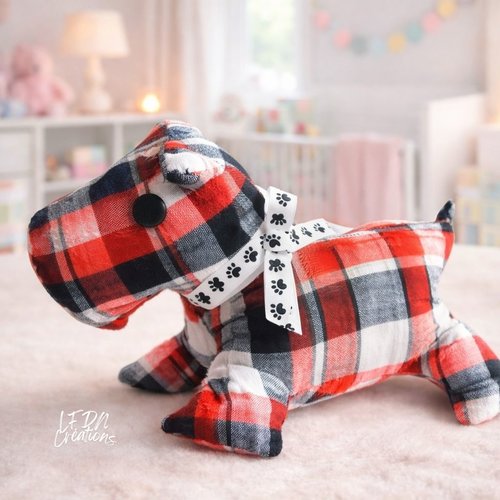 Chien scottish terrier en tissu, décoration chambre enfant, animaux en tissu, doudou chien