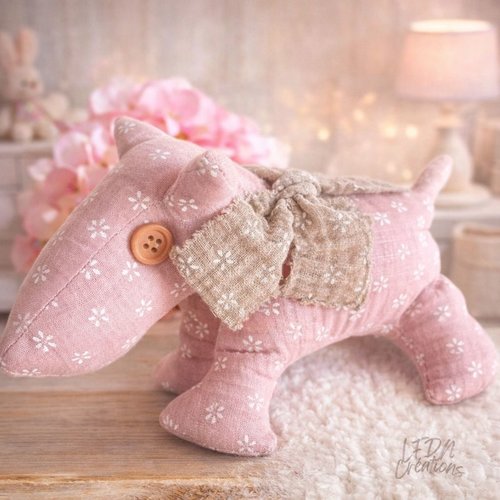 Chien scottish terrier en tissu, décoration chambre enfant, animaux en tissu, doudou chien