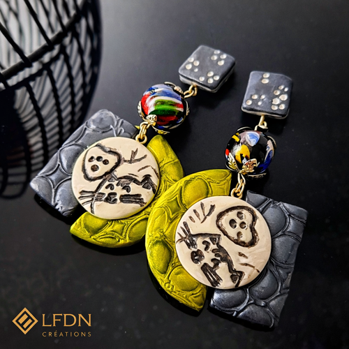 Boucles d’oreille breloques “comme chien et chat” – bijoux chat en pâte polymère