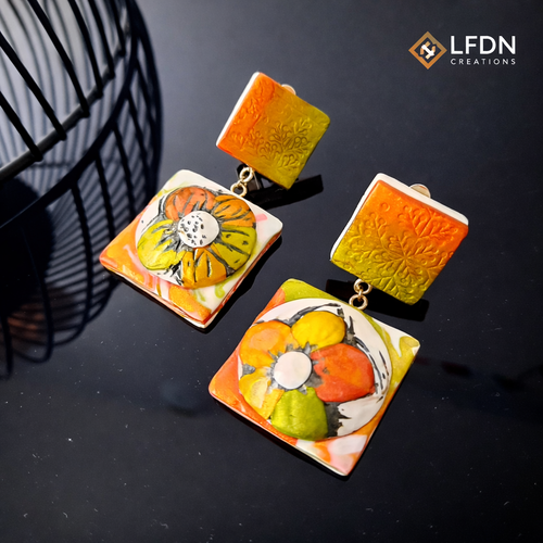 Boucles d’oreille clips “graphik” – design carré & fleurs relief en pâte polymère (2 versions)