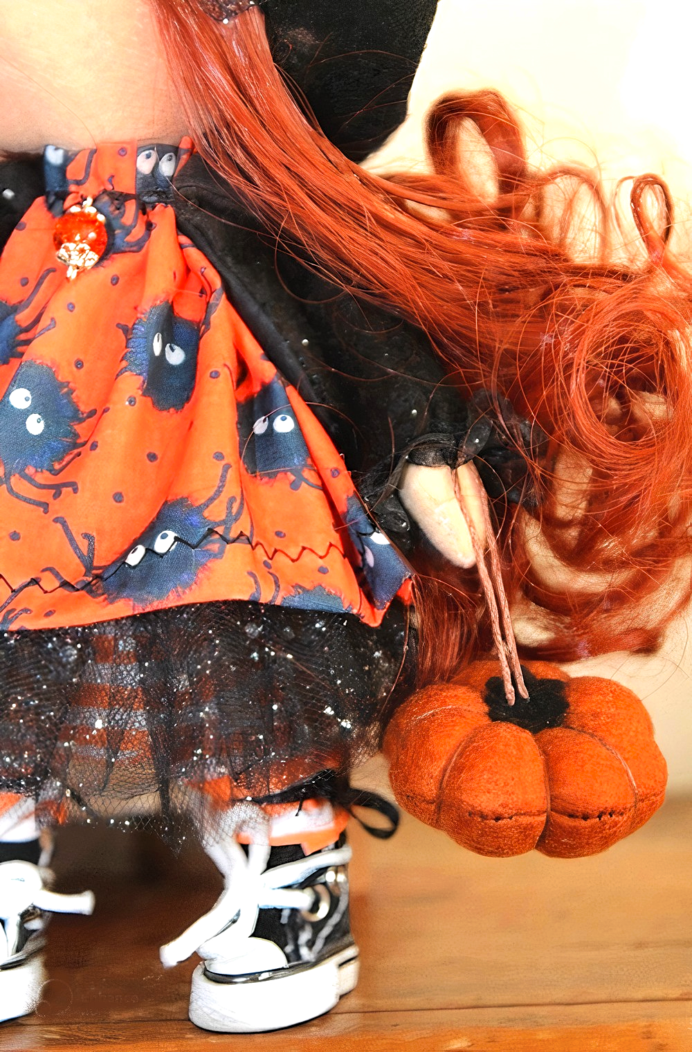 Poupée en tissu tilda fait main, poupée karmalek, poupée de décoration  ooak, halloween - Un grand marché